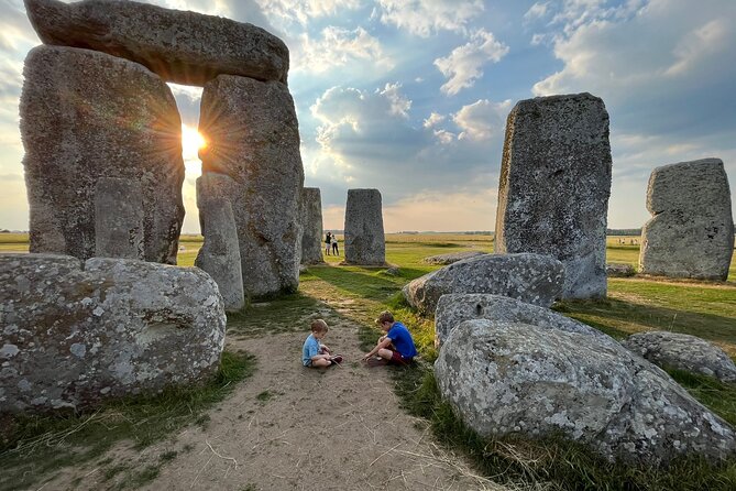 Stonehenge Inner Circle Private Tour from London with Bath Visit - Small details that can make the day easier