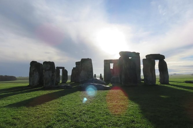 Stonehenge Morning Half-Day Tour from London Including Admission - Why the early Stonehenge departure works
