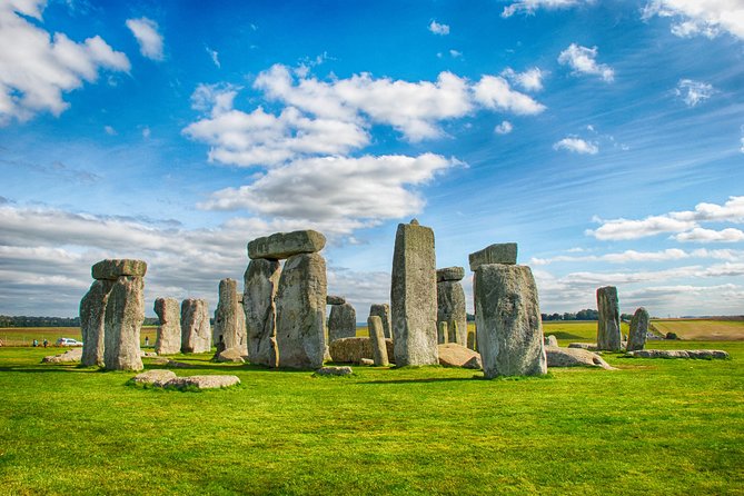 Stonehenge Morning Half-Day Tour from London Including Admission - How much value do you get for $91.54?