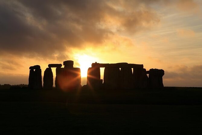 Stonehenge Summer Solstice Tour from London: Sunset or Sunrise Viewing - Timing problems and the risk of missing sunset