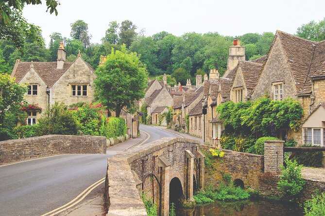 Stonehenge & the Cotswolds Including Admission from Bath - Leaving Bath in a 16-seat Mercedes minibus