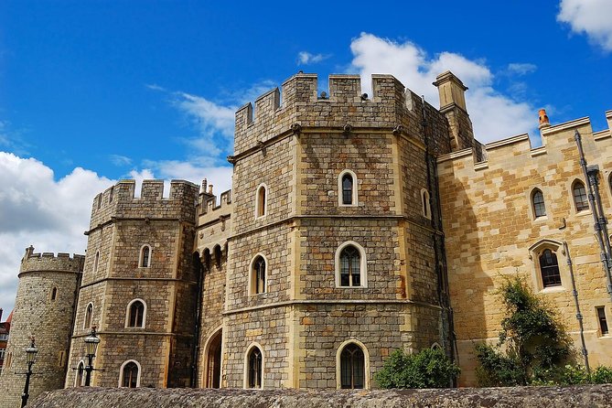 Stonehenge, Windsor Castle and Bath with Pub Lunch in Lacock - Lacock and a very late pub lunch