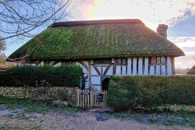 Sussex Villages and White Cliffs Tour from London - Returning through Brighton to London