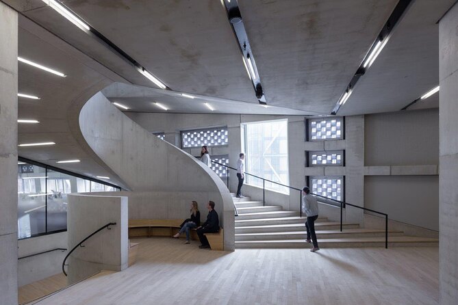 Tate Modern Official Discovery Tour - Why a one-hour introduction works at Tate Modern