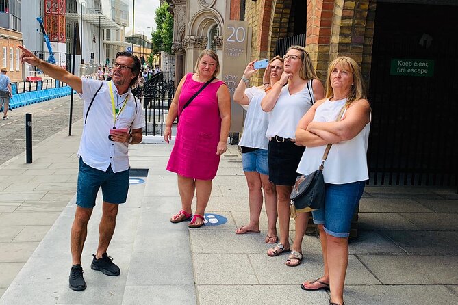 Taxi Private Tour of the Big Sights of London - Trafalgar Square in a compact walking stop