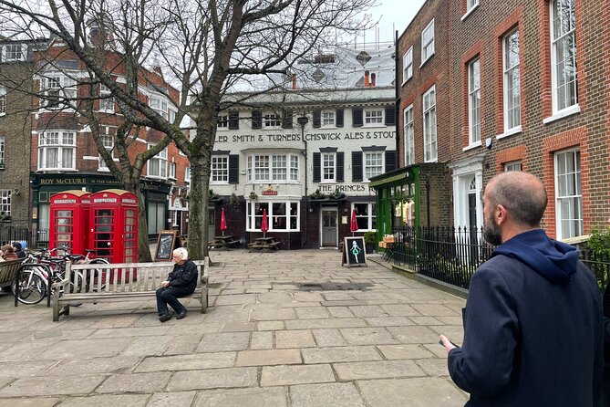Ted Lasso London Taxi Tour - Why the black cab format works well