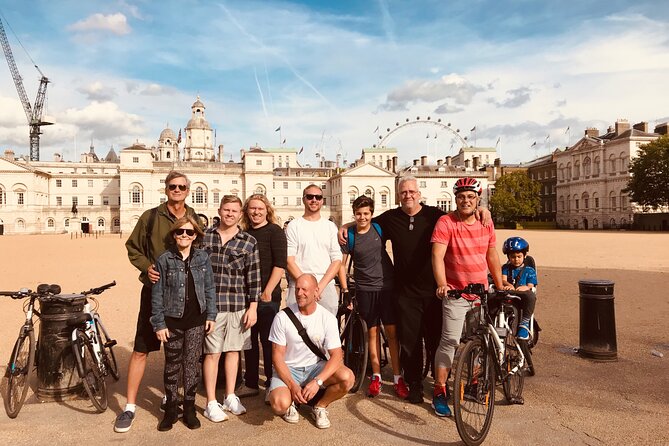 The "Big Six" of London and a Pub - 5 Hour Tour - Fitness, clothing, and weather