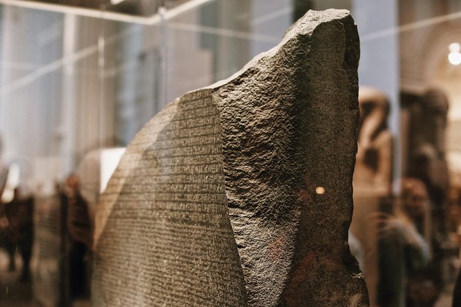 The British Museum London - Exclusive Guided Museum Tour - Assyrian lion hunts and Samurai armor