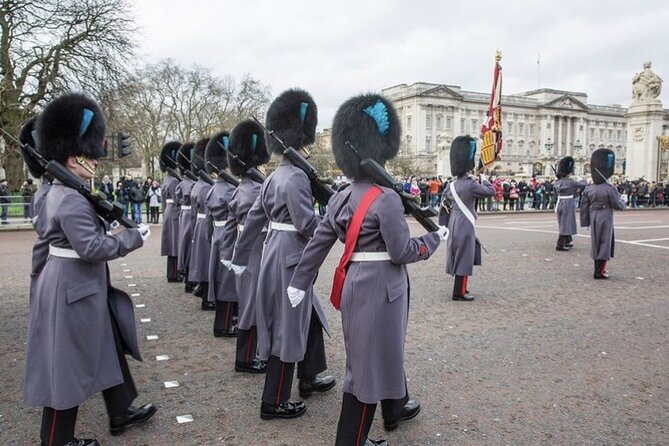 The Changing of the Guard Tour and Buckingham Palace - What the $24.95 price really covers