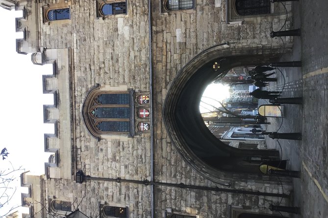 The Freemasons Tour of London - Charterhouse and London’s plague years