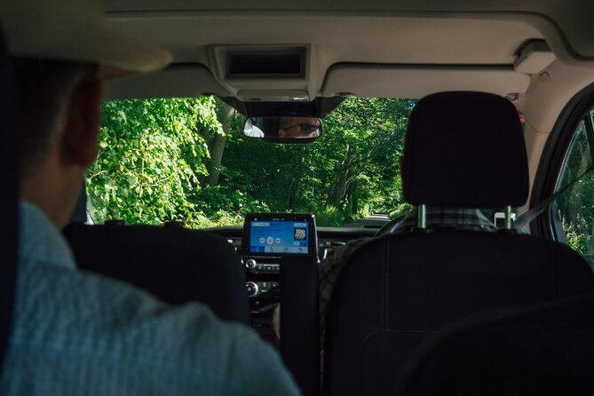 The 'Hidden Cotswolds' Shared Tour from Bath for 2-8 people - Pickup, timing, and small practical details