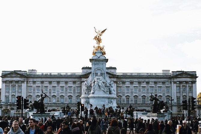 The History of London City Center Exclusive Guided Walking Tour - St. James’s Palace and the walk toward Buckingham Palace