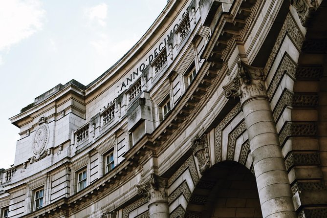 The History of London City Center Tour Semi-Private 12ppl Max - Downing Street and the business of government