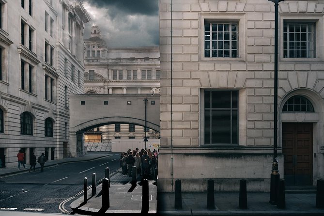 The Original Harry Potter Film Locations Tour : with Boat Ride - Millennium Bridge and the city’s movie image