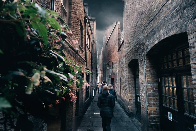 The Original Harry Potter Film Locations Tour : with Boat Ride - Sorting, quizzes, and scene recreations