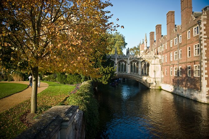 The Original Uncomfortable Cambridge™ Tour - Trinity Hall and the problem of university money