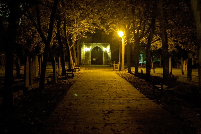 The Sinister Side of Shakespeare's Stratford Walking Tour - Starting at the Platinum Jubilee Tree