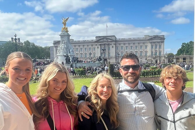 The Ultimate 6-hour Private Tour of London in an Iconic Black Cab - Westminster begins with Britain’s grandest stage