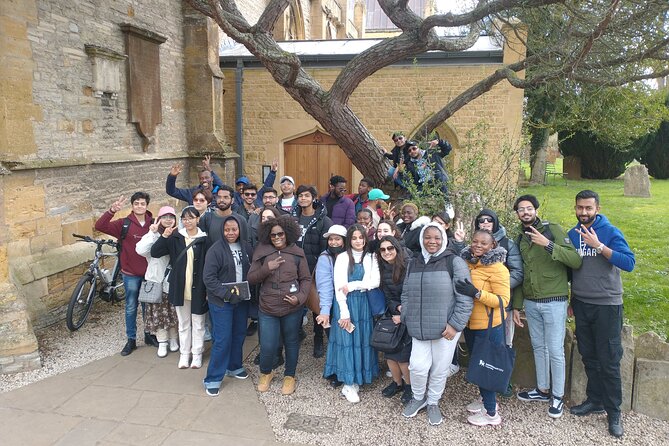The WalkTalkShow.co.uk - Guided Tour of Stratford upon Avon - History Corner and the John Harvard connection