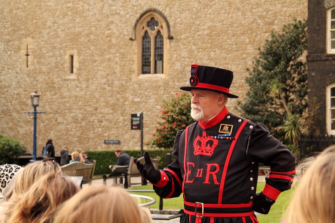 Tower of London: Crown Jewels & Beefeater Opening Ceremony - The White Tower and the medieval fortress