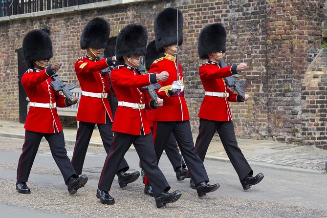 Tower of London: Crown Jewels & Beefeater Opening Ceremony - The Thames boat ride toward Buckingham Palace
