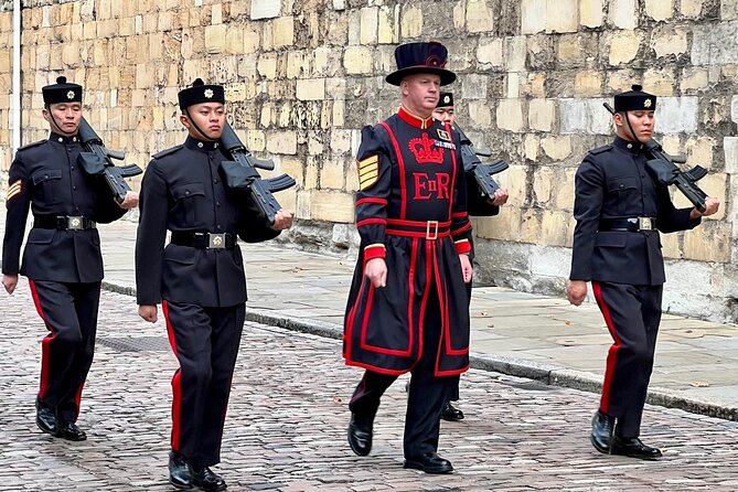 Tower of London Early Access, Opening Ceremony and Royal London - Westminster and Big Ben: the city’s ceremonial center