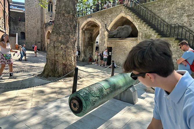 Tower of London for kids & families Private Guided Tour with pre-booked Tickets - How well does the three-hour format work?