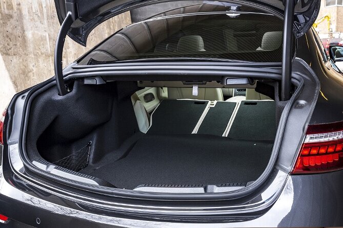 Transfer from Heathrow Airport LHR to Central London by Sedan - A simple arrival plan for using the service