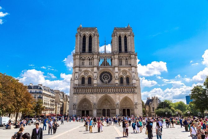 Trip to Paris with Seine Cruise, Bus Tour and Travel Card - Notre-Dame, the Champs-Élysées, and the Arc de Triomphe