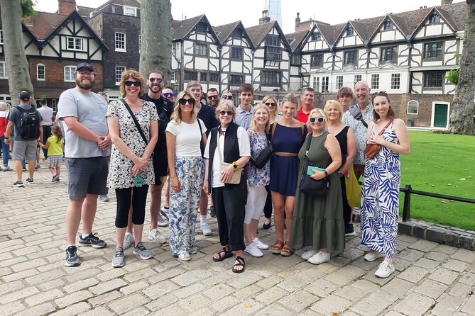 VIP Kensington Palace Gardens Tour & Royal Tea Crown Experience - Choosing the palace entry upgrade