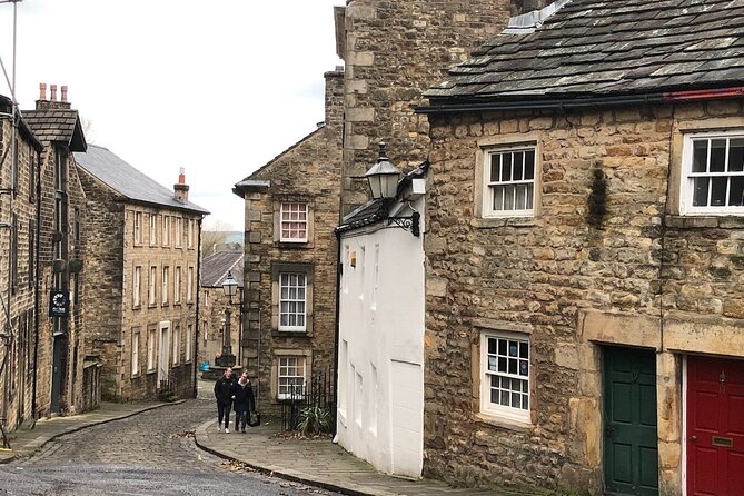 Walking tour of Lancaster - Execution Slavery Industry - Why Lancaster’s darker past makes a good walking tour