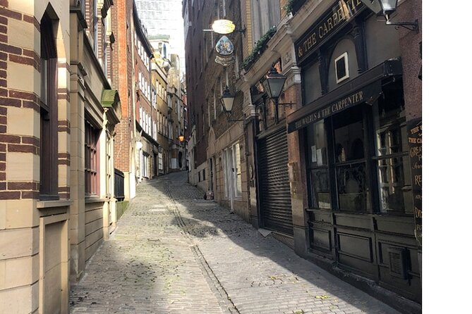 Walking Tours - Sights of London- price includes upto 10 people - Sam’s guiding style matters here