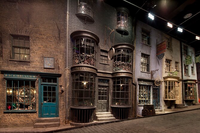 Warner Bros. Studio Tour London - The Making of Harry Potter and Oxford Day Trip - Making the most of Oxford’s free hour