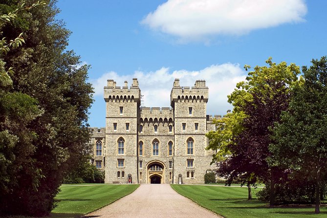 Windsor Castle, Stonehenge, and Oxford Day Trip from London - Windsor Castle and St George’s Chapel