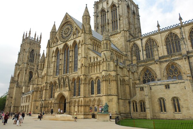 York Witches and History Walking Tour - A witch’s welcome at Whip-Ma-Whop-Ma-Gate